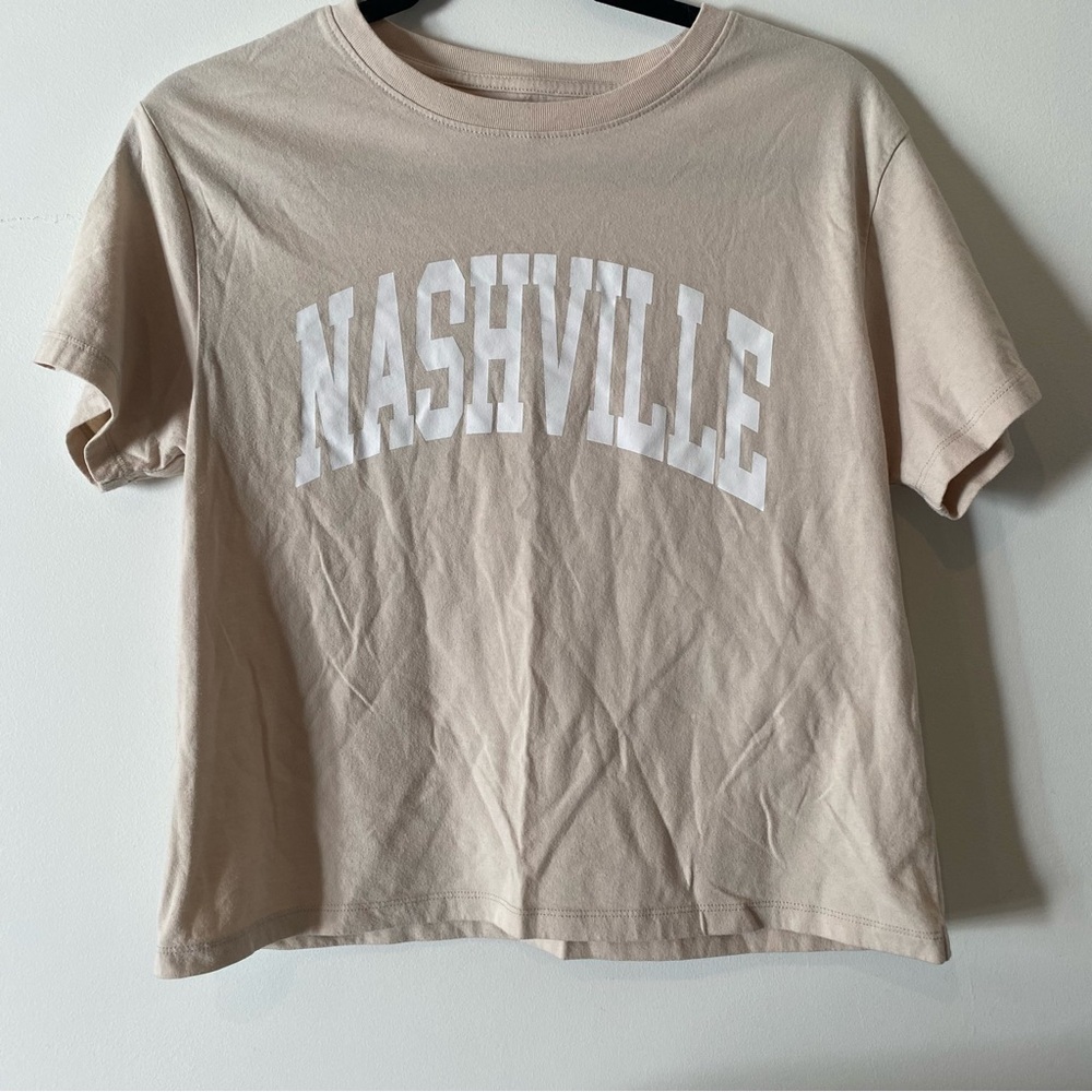 Free Kisses Tan Crop‎ Top